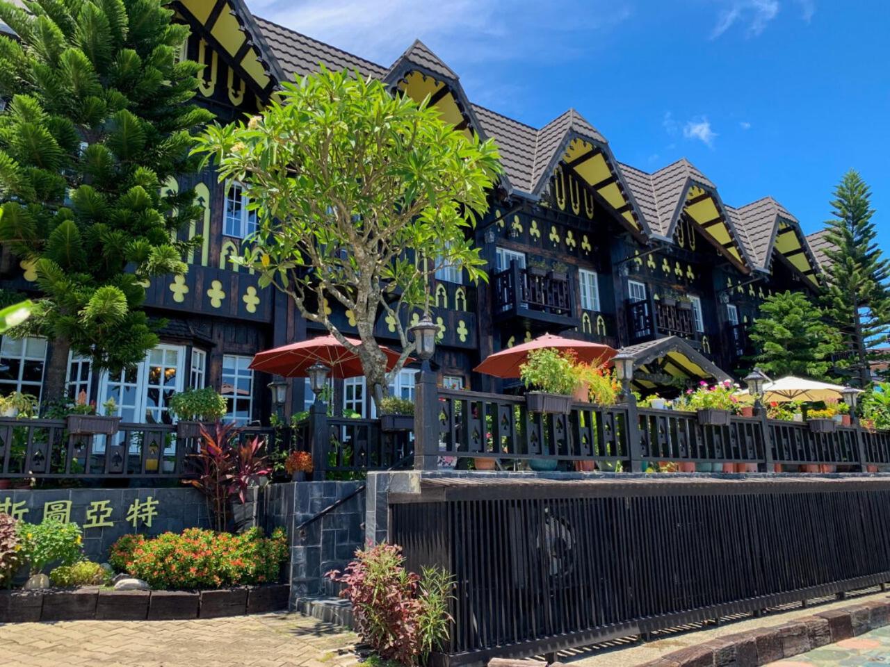 Tudor Dynasty Homestay Шоуфен Екстер'єр фото
