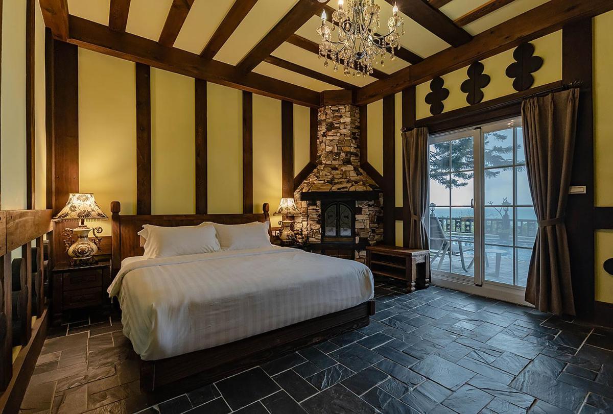Tudor Dynasty Homestay Шоуфен Екстер'єр фото
