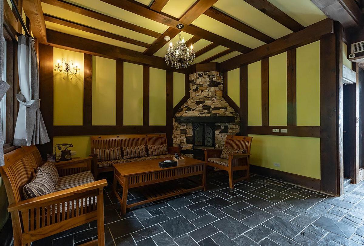 Tudor Dynasty Homestay Шоуфен Екстер'єр фото